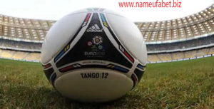 Tango 12 Desain Bola